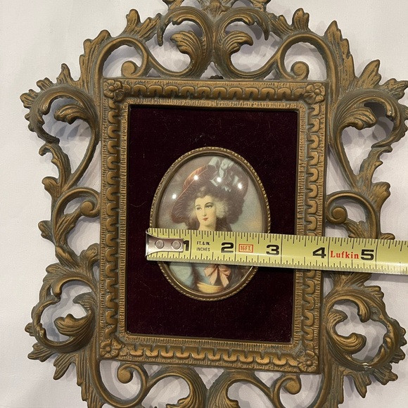 CAMEO CREATION 1940's Antique ART Hard Plastic Dark Golden Frames Portraits Set - Picture 7 of 16